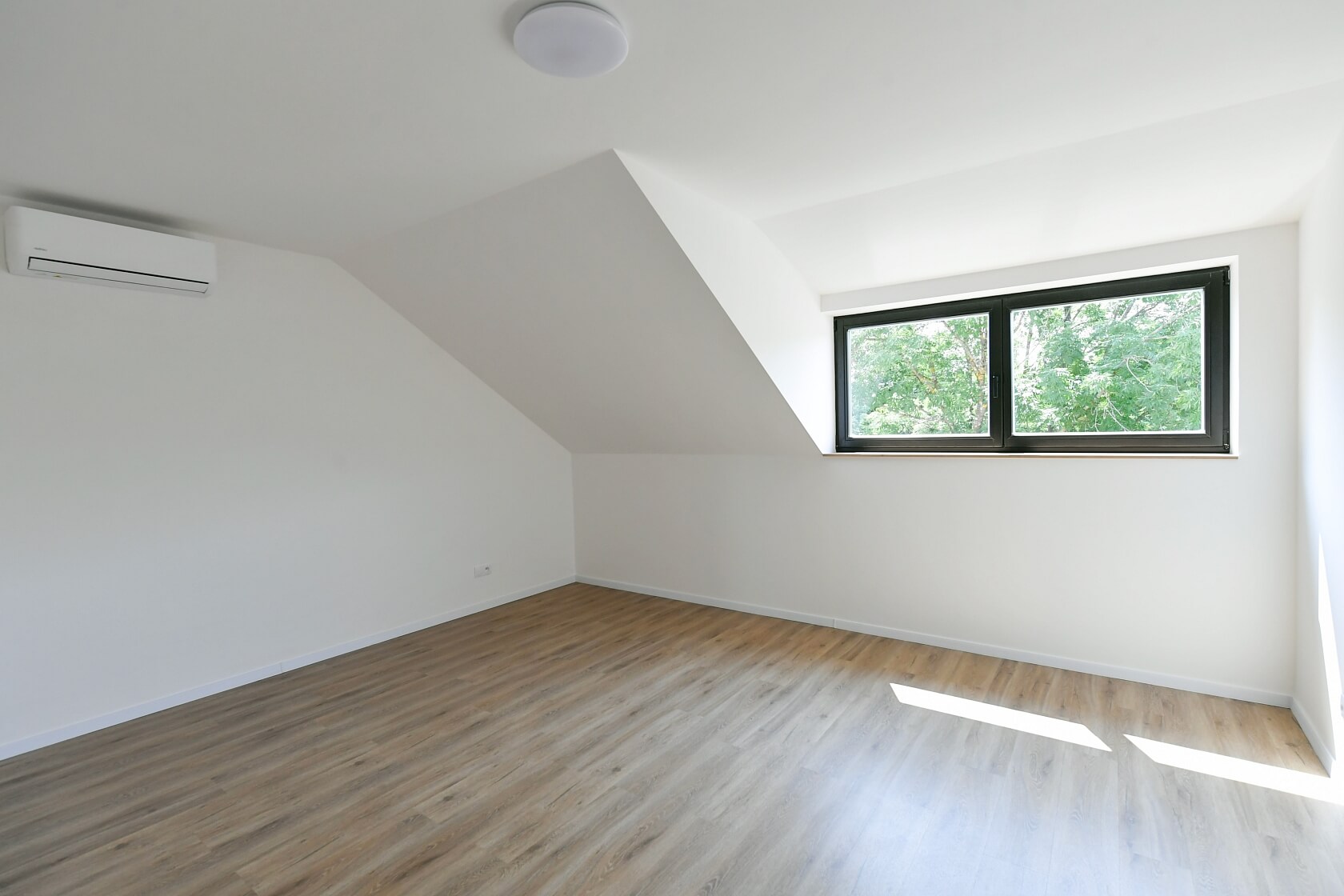 Zámek, Vimperk - Prachatice | Sale, House Three-bedroom (4+kk), 185 m²