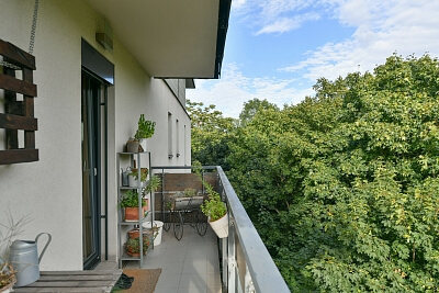V mezihoří, Libeň - Prague 8 | Sale, Apartment One-bedroom (2+kk), 85 m²
