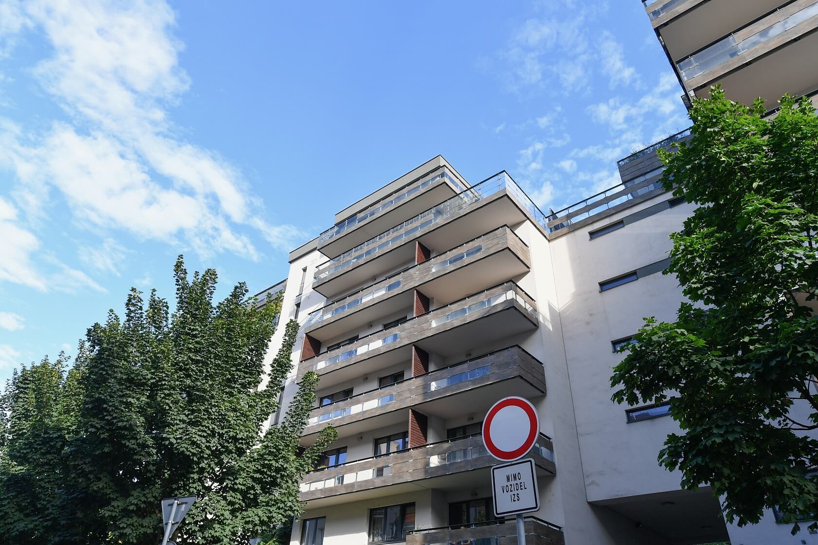 V mezihoří, Libeň - Prague 8 | Sale, Apartment One-bedroom (2+kk), 85 m²