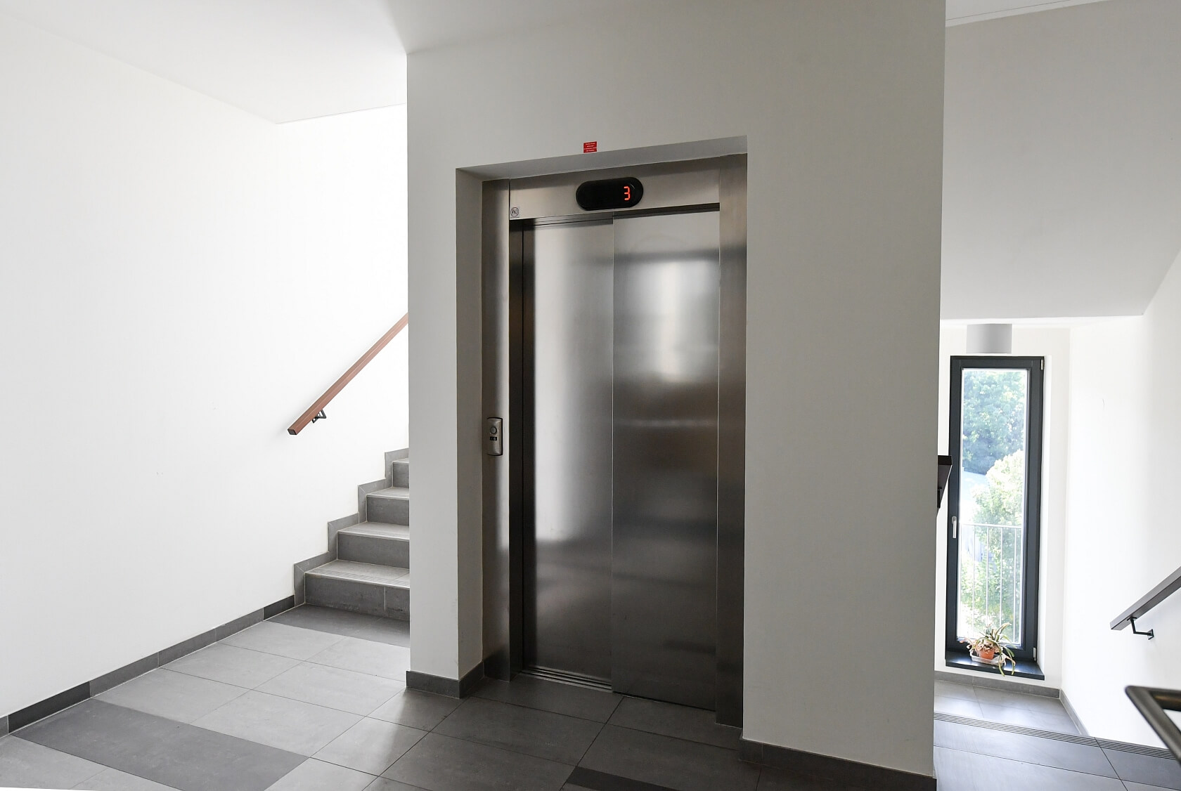 V mezihoří, Libeň - Prague 8 | Sale, Apartment One-bedroom (2+kk), 85 m²