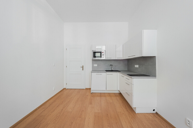 Svornosti, Smíchov - Prague 5 | Sale, Apartment Studio (1+kk), 18 m²