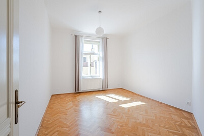 Na Zderaze, Nové Město - Prague 2 | Sale, Apartment One-bedroom (2+1), 86 m²