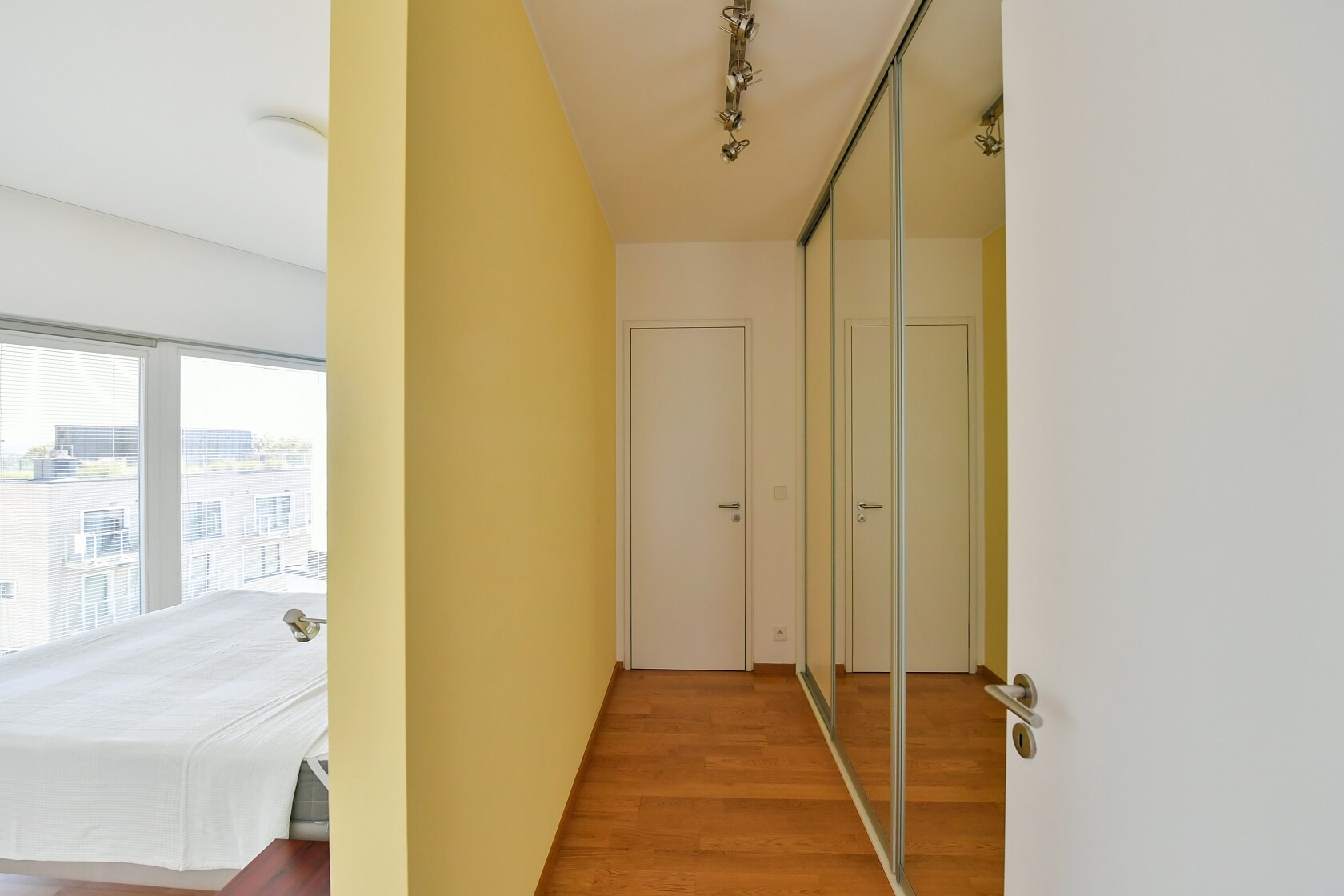 Gabrielská, Smíchov - Prague 5 | Rent, Apartment One-bedroom (2+kk), 65 m²