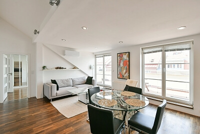 Čajkovského, Žižkov - Prague 3 | Sale, Apartment One-bedroom (2+1), 102 m²