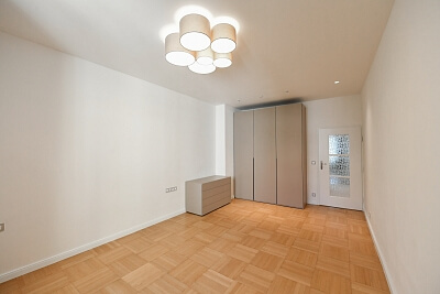 U vodárny, Vinohrady - Prague 3 | Rent, Apartment Two-bedroom (3+1), 115 m²