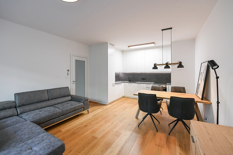 Vladimíra Kobranova, Jinonice - Prague 5 | Rent, Apartment One-bedroom (2+kk), 60 m²