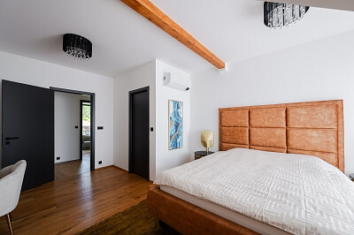 Dubová, Nový Vestec - Praha-východ | Sale, House Four-bedroom (5+kk), 209 m²