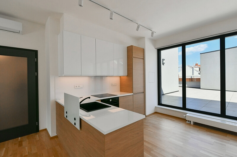 Na Neklance, Smíchov - Praha 5 | Pronájem, Byt 3+kk, 180 m²
