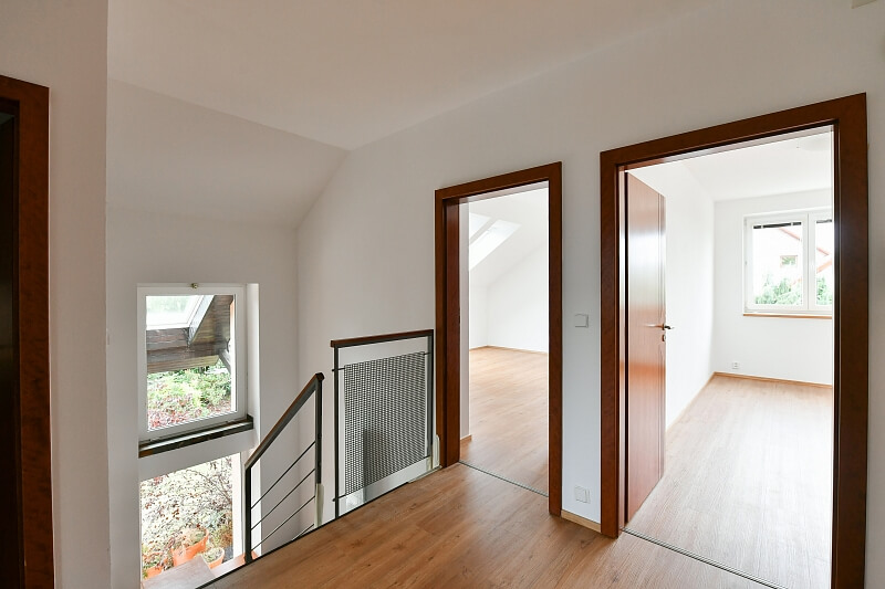 Keltská, Statenice - Praha-západ | Pronájem, Rodinný dům 6+kk, 280 m²