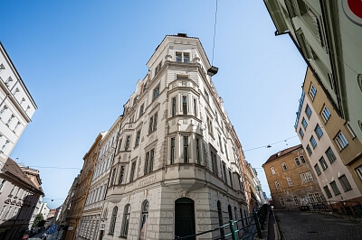 Na Zderaze, Nové Město - Prague 2 | Sale, Apartment Studio (1+kk), 60 m²