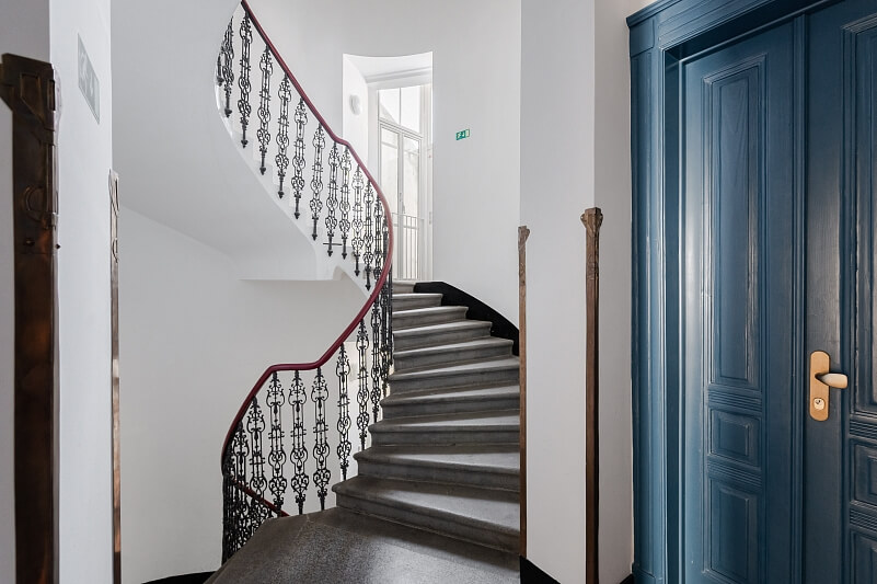 Na Zderaze, Nové Město - Prague 2 | Sale, Apartment One-bedroom (2+kk), 77 m²