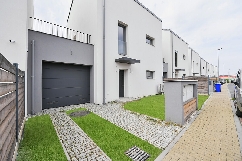 K Jezírku, Herink - Praha-východ | Sale, House Four-bedroom (5+kk), 168 m²