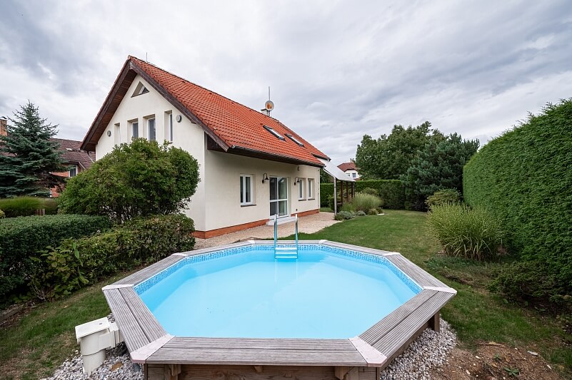 Za Špejcharem, Horoměřice - Praha-západ | Rent, House Five-bedroom (6+kk), 190 m²