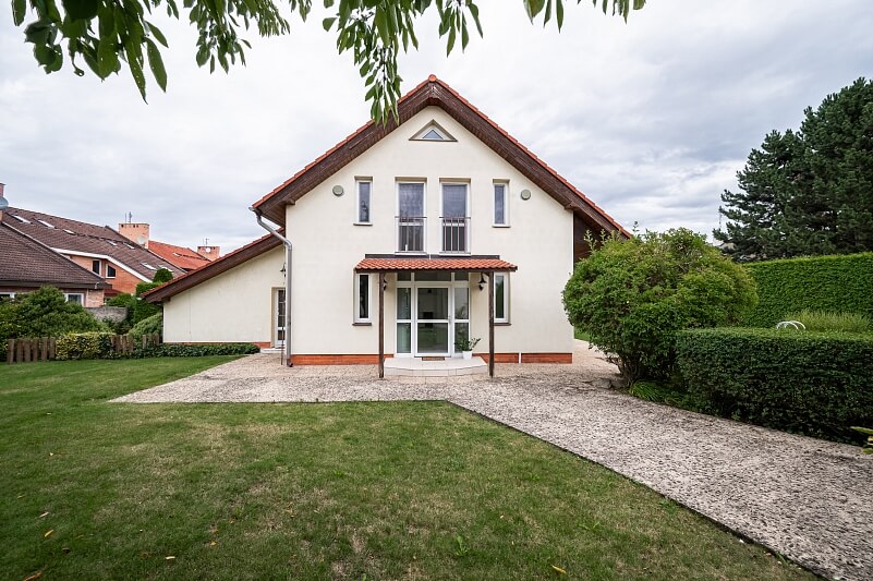 Za Špejcharem, Horoměřice - Praha-západ | Pronájem, Rodinný dům 6+kk, 190 m²