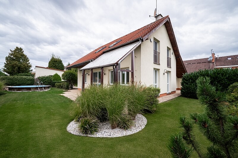 Za Špejcharem, Horoměřice - Praha-západ | Rent, House Five-bedroom (6+kk), 190 m²