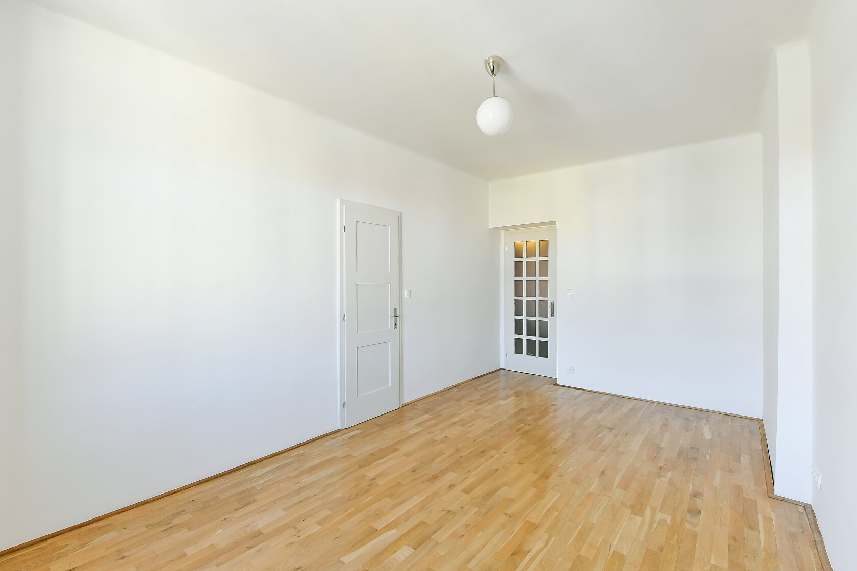 Čajkovského, Žižkov - Prague 3 | Rent, Apartment Three-bedroom (4+kk), 138 m²