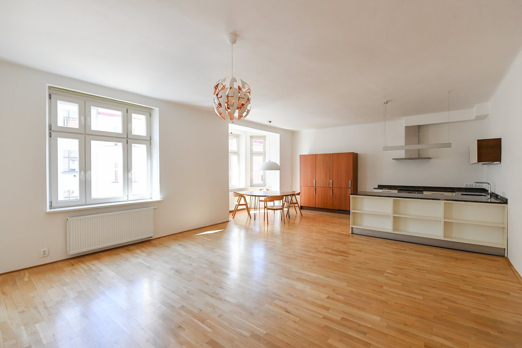 Čajkovského, Žižkov - Prague 3 | Rent, Apartment Three-bedroom (4+kk), 138 m²