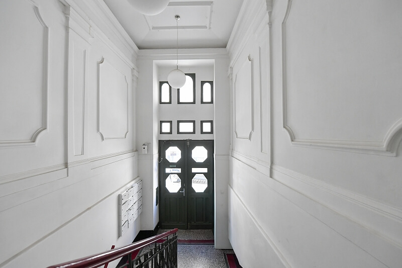 Na Zderaze, Nové Město - Prague 2 | Sale, Apartment One-bedroom (2+kk), 73 m²