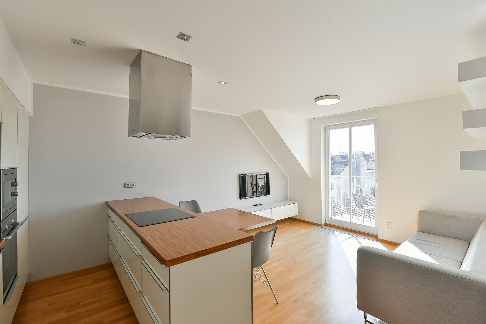 Letohradská, Holešovice - Prague 7 | Rent, Apartment One-bedroom (2+kk), 56 m²