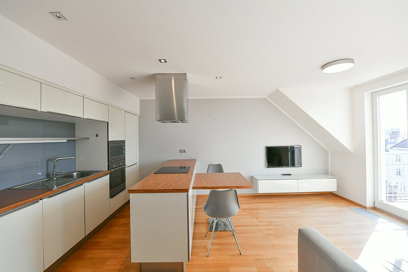 Letohradská, Holešovice - Praha 7 | Pronájem, Byt 2+kk, 56 m²