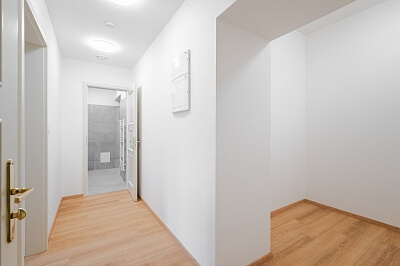 Plzeňská, Košíře - Praha 5 | Prodej, Byt 2+kk, 50 m²