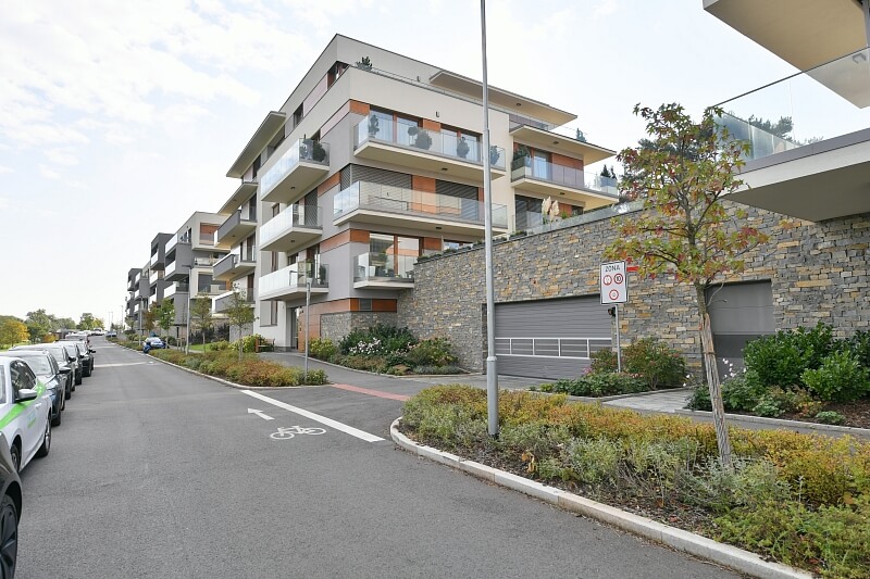 Lučištníků, Radlice - Praha 5 | Pronájem, Byt 1+kk, 38 m²