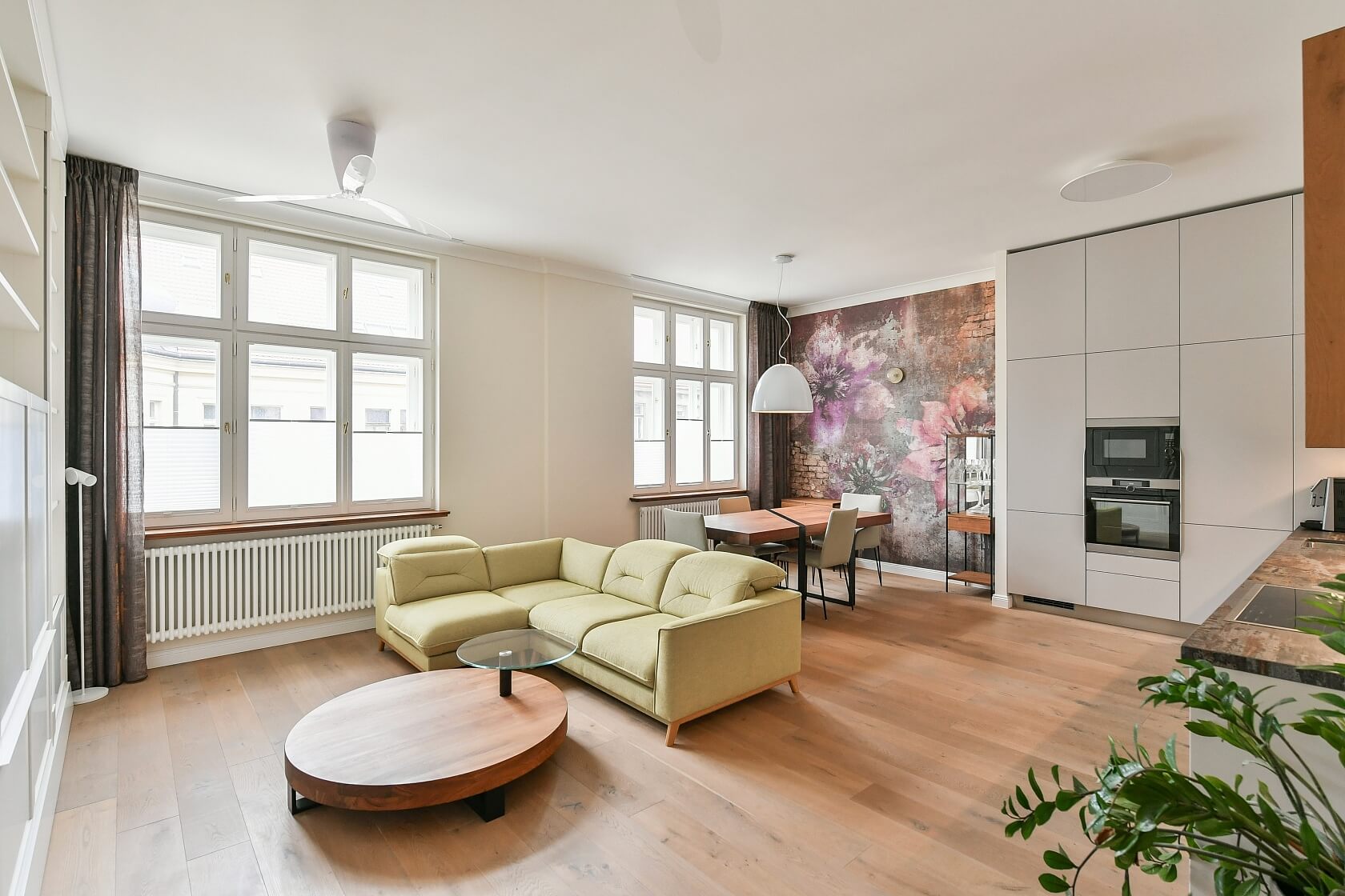 Šmeralova, Bubeneč - Prague 7 | Rent, Apartment Two-bedroom (3+kk), 111 m²
