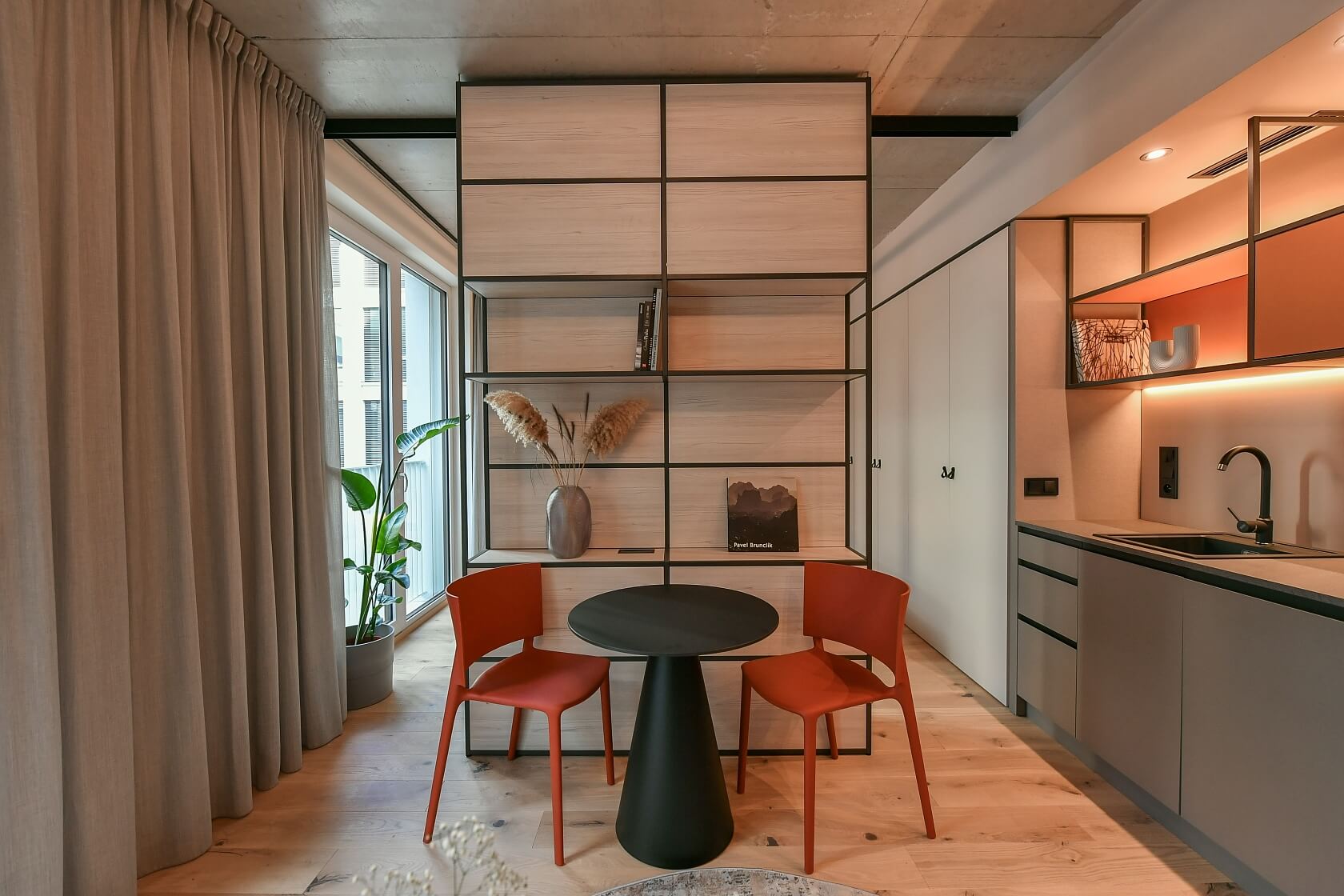 Sokolovská, Karlín - Prague 8 | Rent, Apartment One-bedroom (2+kk), 35 m²