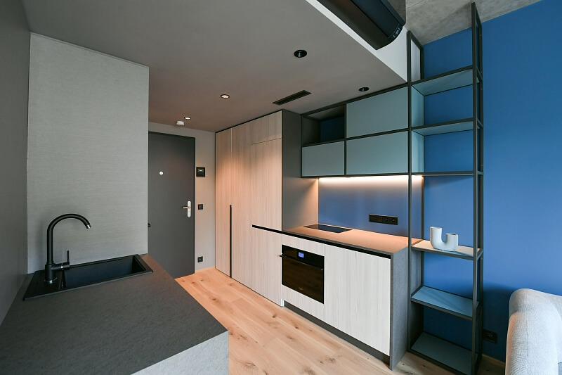 Sokolovská, Karlín - Prague 8 | Rent, Apartment One-bedroom (2+kk), 32 m²