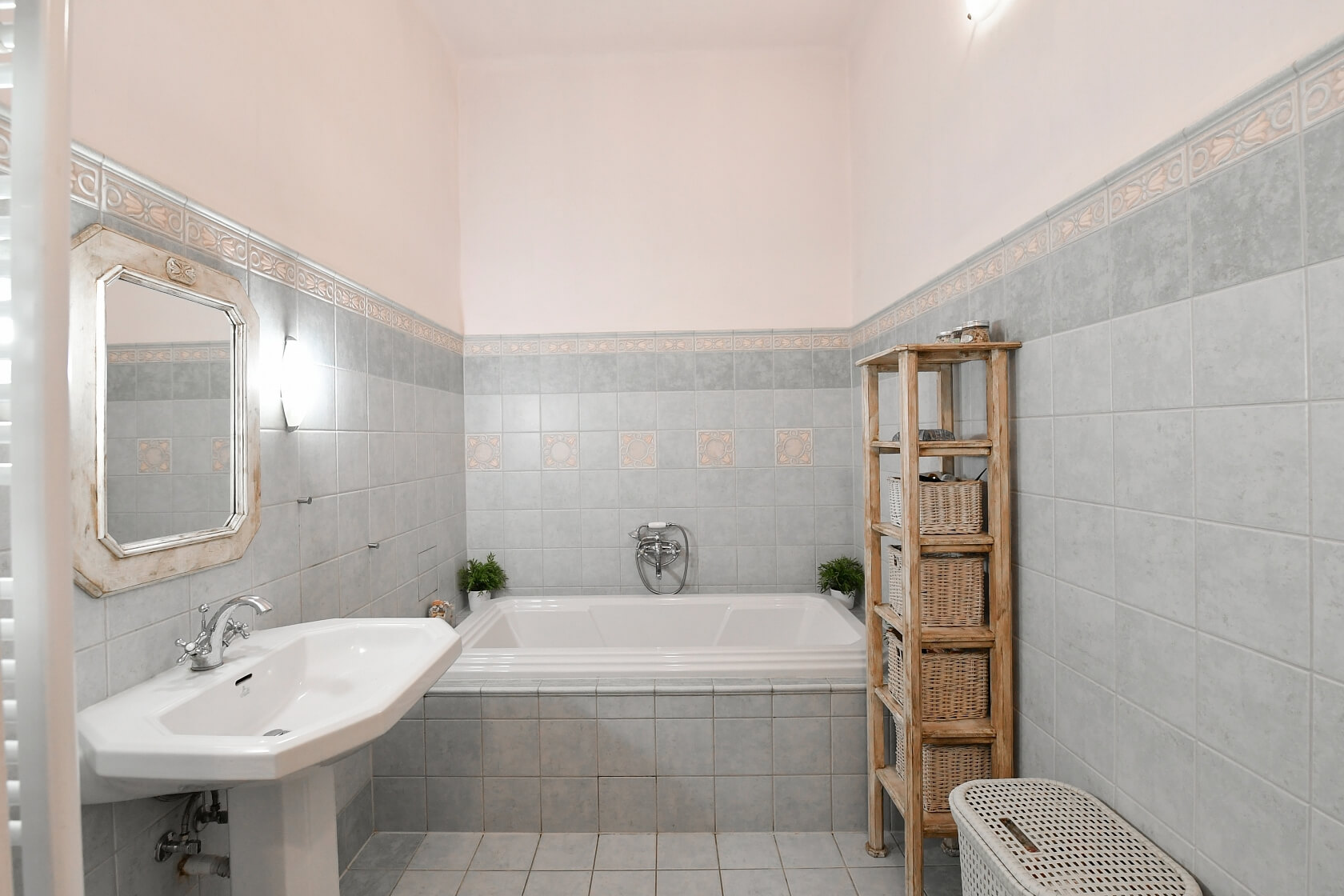 Havlíčkova, Plzeň - Plzeň-město | Sale, Apartment Three-bedroom (4+1), 132 m²