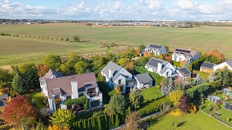 Chotěbuzská, Benice - Prague 10 | Sale, House Four-bedroom (5+kk), 248 m²