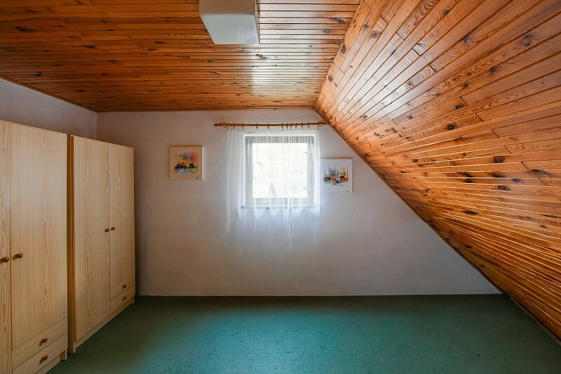Stříbrná Skalice - Praha-východ | Sale, House Three-bedroom (4+kk), 140 m²