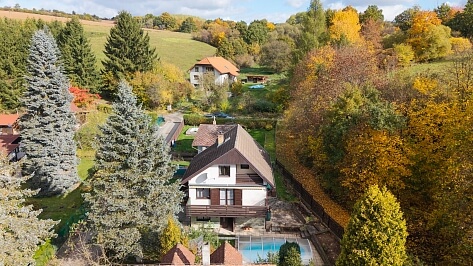 Stříbrná Skalice - Praha-východ | Sale, House Three-bedroom (4+kk), 140 m²