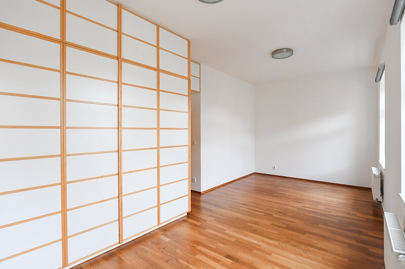 Nad Královskou oborou, Bubeneč - Praha 7 | Pronájem, Byt 2+kk, 74 m²