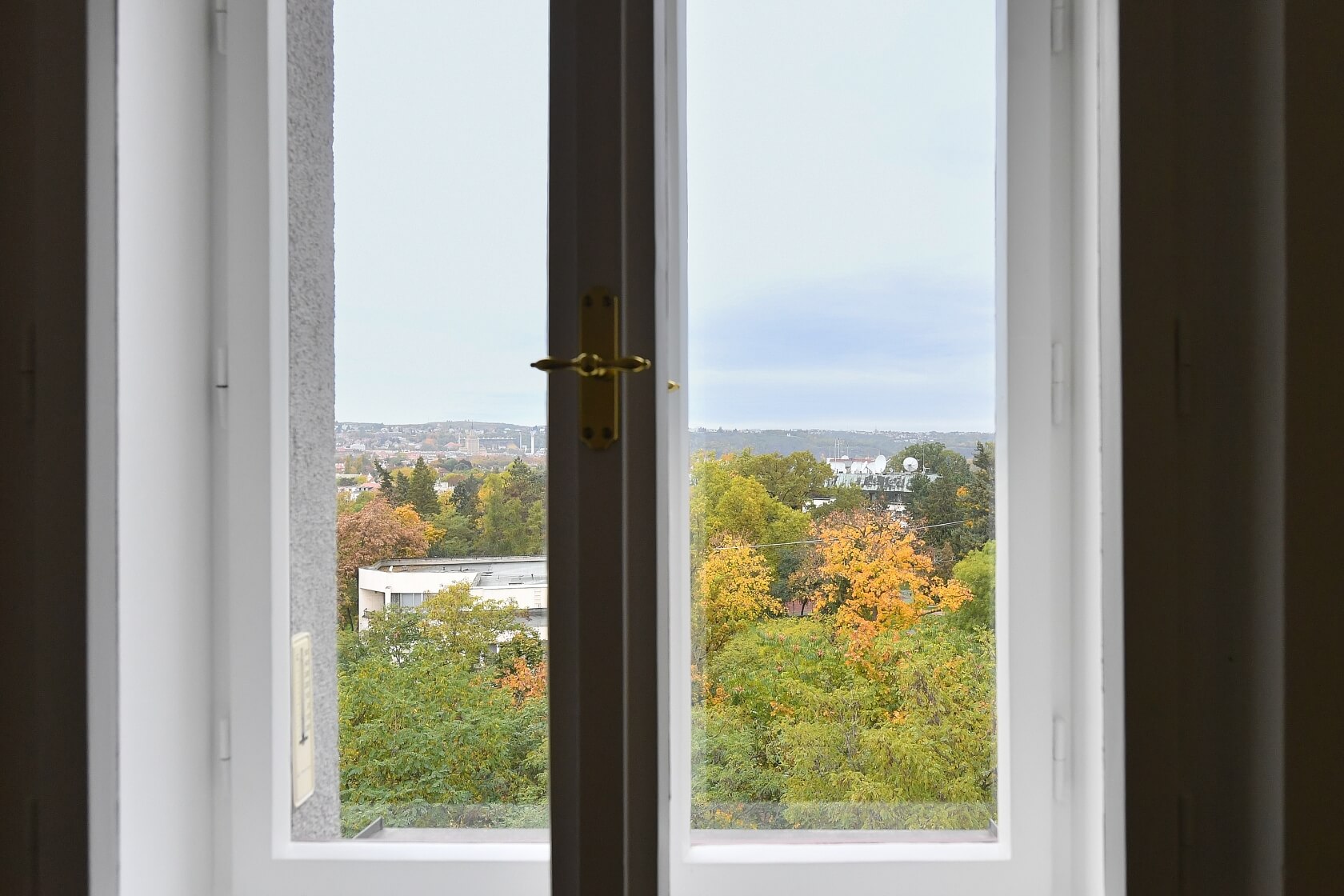 Nad Královskou oborou, Bubeneč - Prague 7 | Rent, Apartment One-bedroom (2+kk), 74 m²