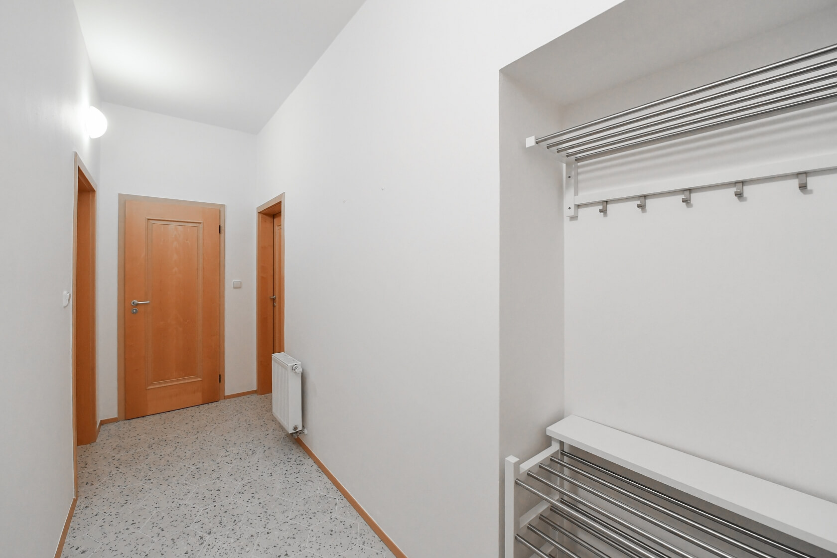Nad Královskou oborou, Bubeneč - Prague 7 | Rent, Apartment One-bedroom (2+kk), 74 m²