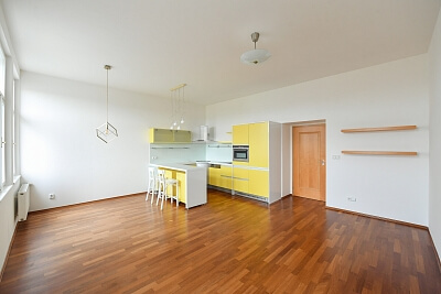 Nad Královskou oborou, Bubeneč - Praha 7 | Pronájem, Byt 2+kk, 74 m²