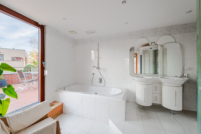 U Nesypky, Smíchov - Prague 5 | Sale, Apartment Four-bedroom (5+kk), 225 m²