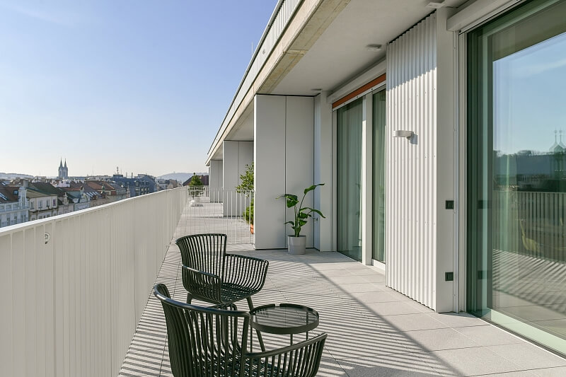 Sokolovská, Karlín - Prague 8 | Rent, Apartment Three-bedroom (4+kk), 134 m²