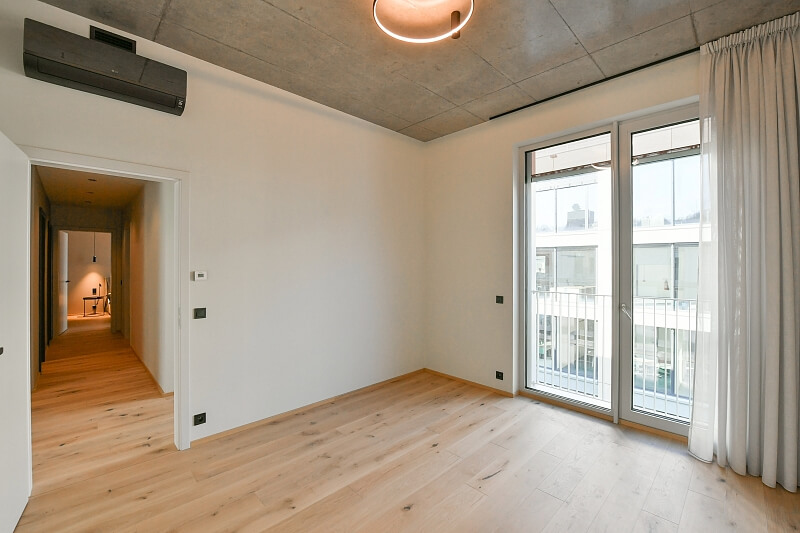 Sokolovská, Karlín - Prague 8 | Rent, Apartment Three-bedroom (4+kk), 134 m²