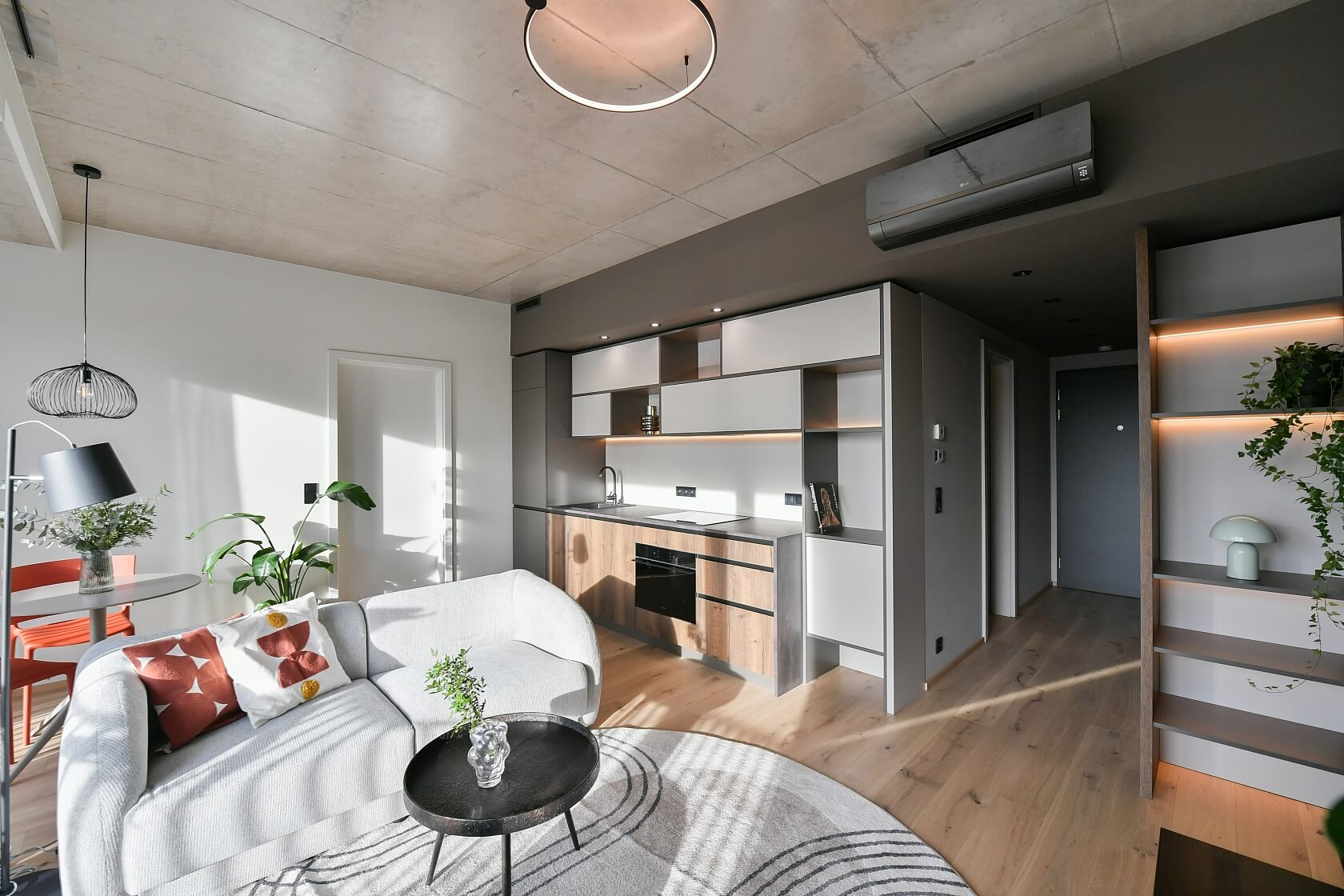 Sokolovská, Karlín - Prague 8 | Rent, Apartment One-bedroom (2+kk), 51 m²