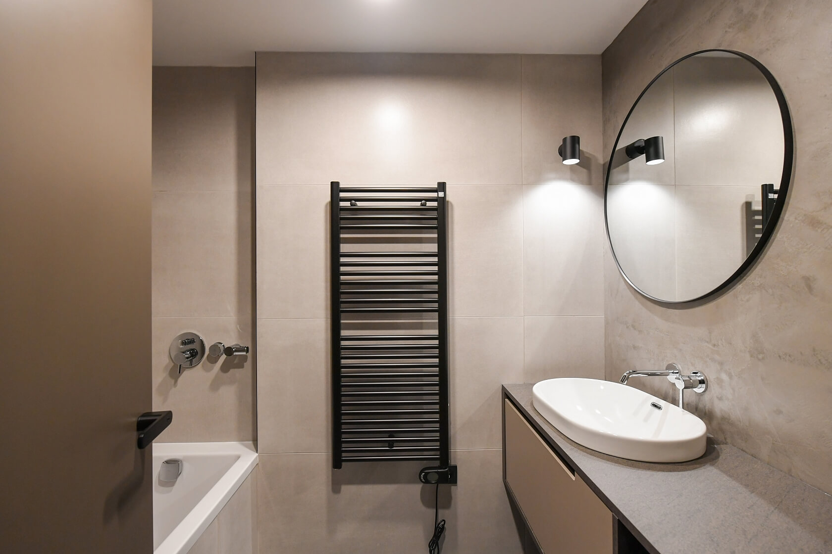 Sokolovská, Karlín - Prague 8 | Rent, Apartment Three-bedroom (4+kk), 134 m²