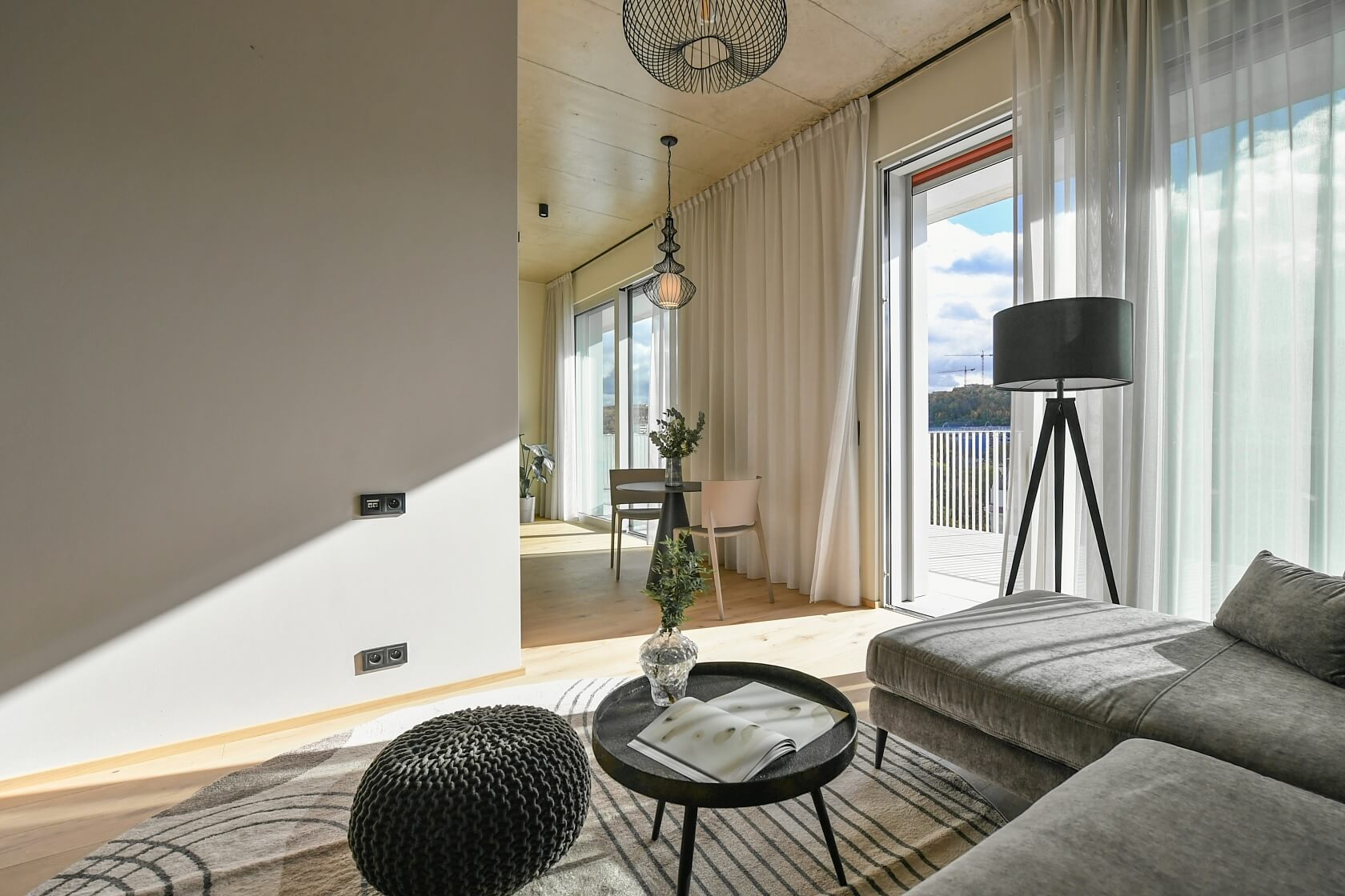 Sokolovská, Karlín - Prague 8 | Rent, Apartment One-bedroom (2+kk), 84 m²