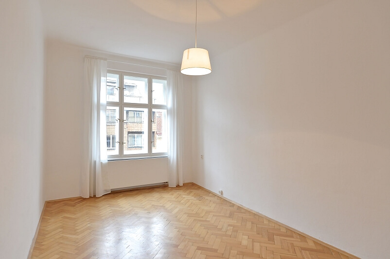 Lucemburská, Vinohrady - Praha 3 | Pronájem, Byt 2+kk, 50 m²