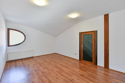 U Studánky, Bubeneč - Praha 7 | Prodej, Byt 3+1, 97 m²