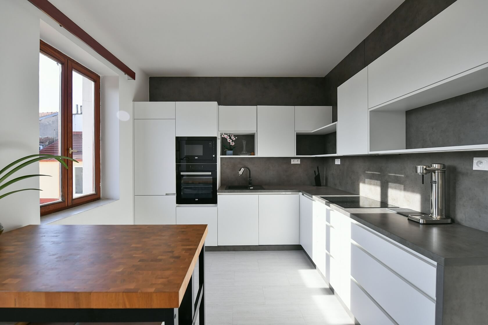 U Studánky, Bubeneč - Prague 7 | Sale, Apartment One-bedroom (2+1), 73 m²