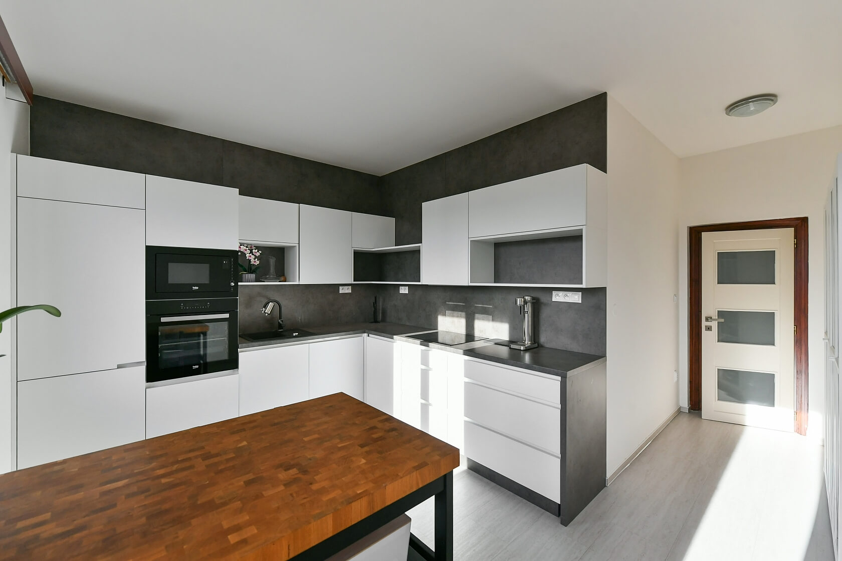 U Studánky, Bubeneč - Praha 7 | Prodej, Byt 2+1, 73 m²