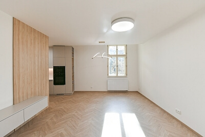 Veverkova, Holešovice - Praha 7 | Pronájem, Byt 2+kk, 61 m²