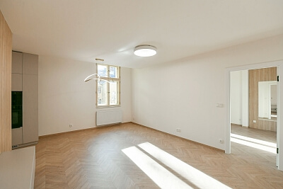 Veverkova, Holešovice - Prague 7 | Rent, Apartment One-bedroom (2+kk), 61 m²