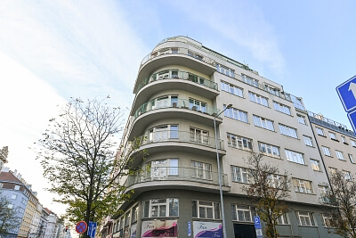 Sudoměřská, Žižkov - Prague 3 | Sale, Apartment One-bedroom (2+kk), 64 m²